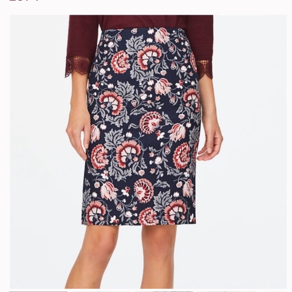 LOFT Floral Print Pencil Skirt 
Size: 2
Colors: Navy Blue, Pink, Maroon